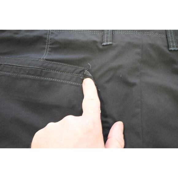 Tommy Bahama Golf Shorts 100% Polyester Stretch Black 10" INS Mens Sz 36 - Picture 6 of 7